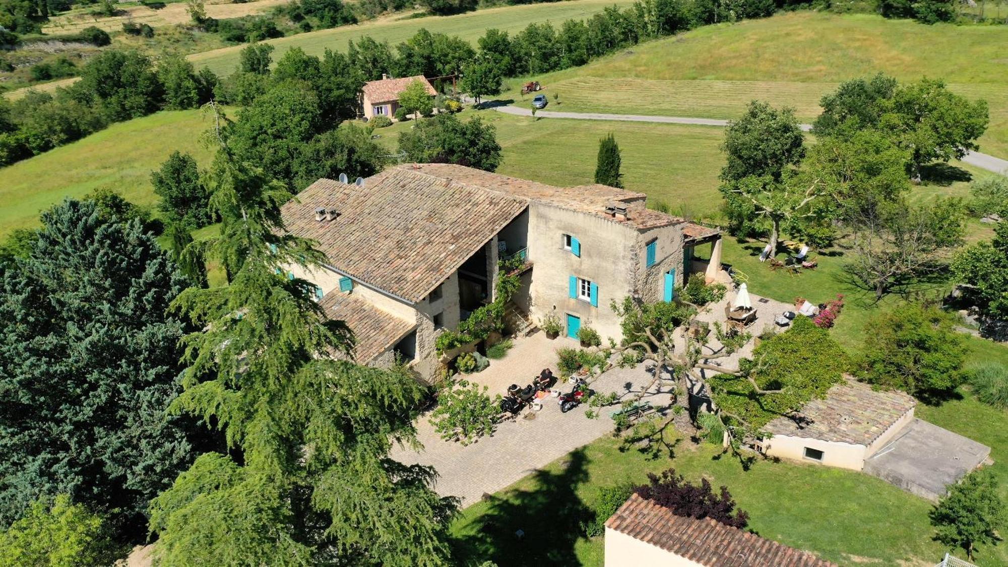 Les Demeures Du Clos Niozelles Exterior foto